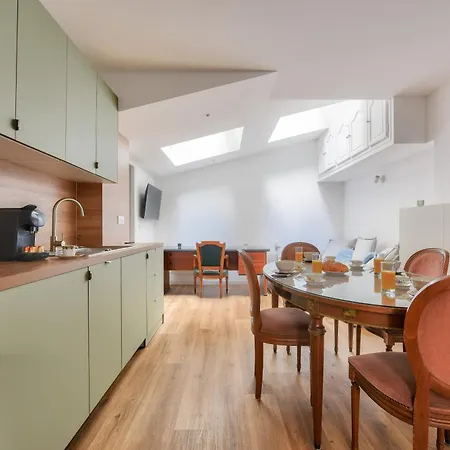 Bright & Spacious In 15th * Paris