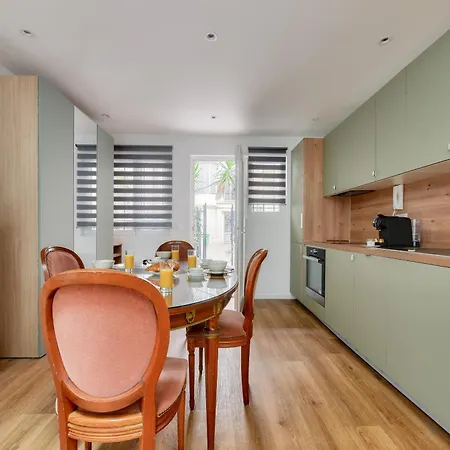 Bright & Spacious In 15th * Paris